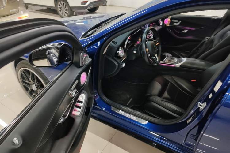Used Mercedes-Benz C-Class 2019 C 260 L Sport Edition Driver Seat