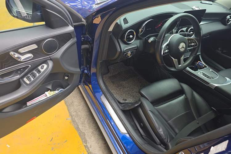 Used Mercedes-Benz C-Class 2019 C 260 L Sport Edition Driver Seat