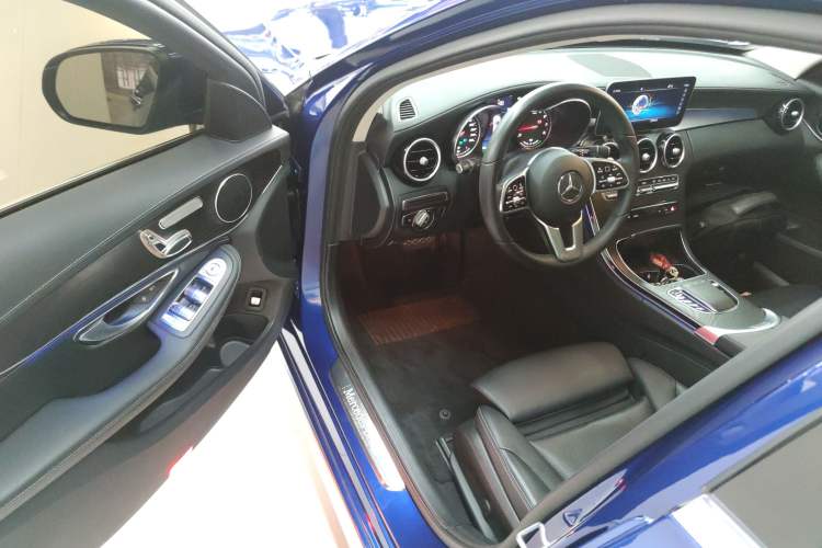 Used Mercedes-Benz C-Class 2019 C 260 L Sport Edition Driver Seat