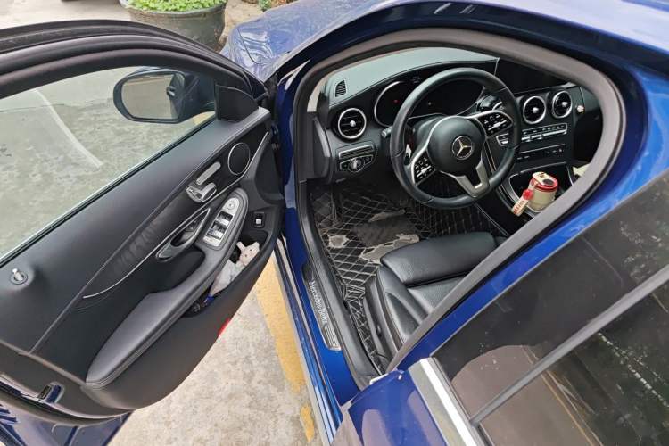 Used Mercedes-Benz C-Class 2019 Restyled C 260 L Sport Edition Driver Seat