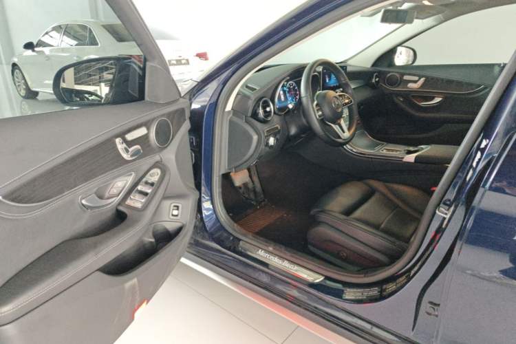 Used Mercedes-Benz C-Class 2019 Restyled C 260 L Sport Edition Driver Seat