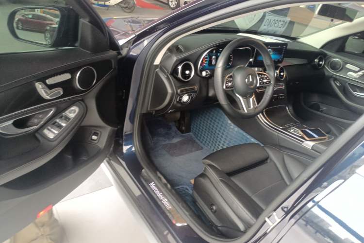 Used Mercedes-Benz C-Class 2019 Restyled C 260 L Sport Edition Driver Seat