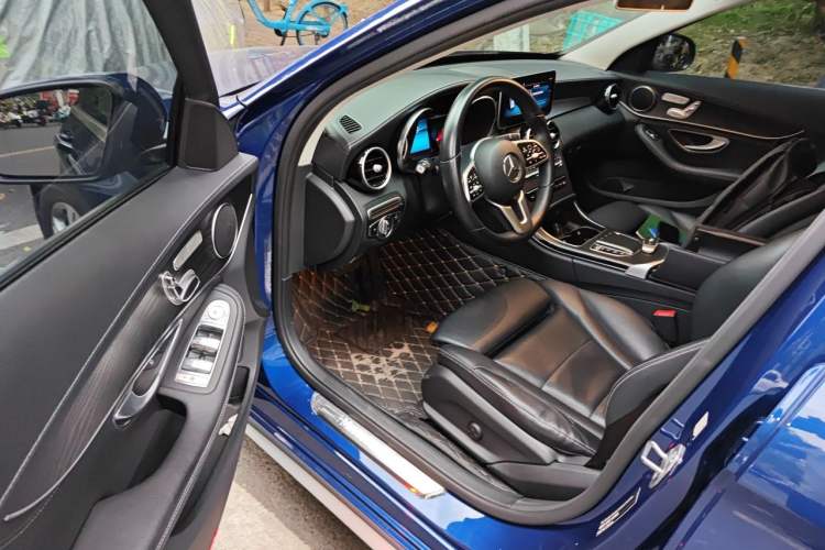 Used Mercedes-Benz C-Class 2019 C 260 L Sport Edition Driver Seat