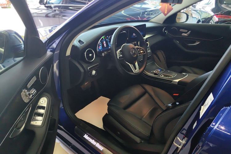Used Mercedes-Benz C-Class 2019 Restyled C 260 L Sport Edition Driver Seat
