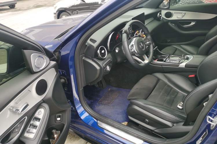 Used Mercedes-Benz C-Class 2019 C 260 Sport Edition 4MATIC Driver Seat