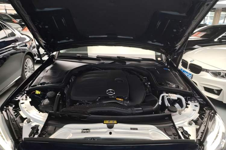 Used Mercedes-Benz C-Class 2019 Restyled C 260 L Sport Edition Engine Bay