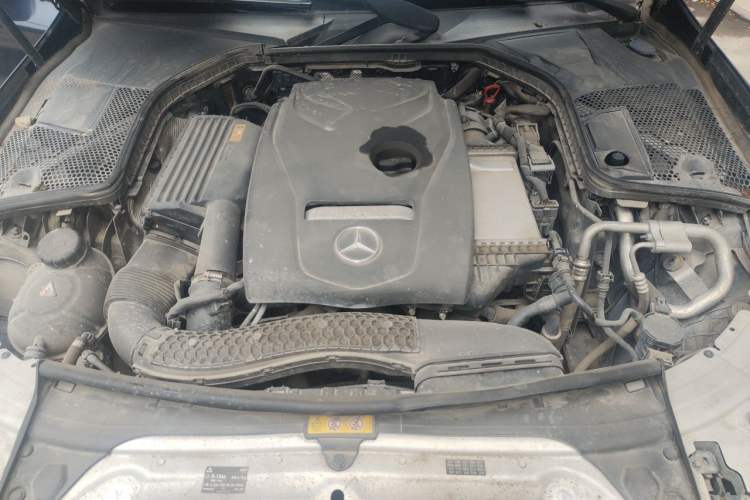 Used Mercedes-Benz C-Class 2019 C 180 L Fashion Edition Sport Version Engine Bay