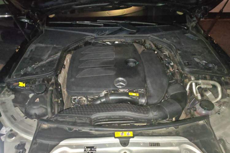 Used Mercedes-Benz C-Class 2019 C 260 L Sport Edition Engine Bay