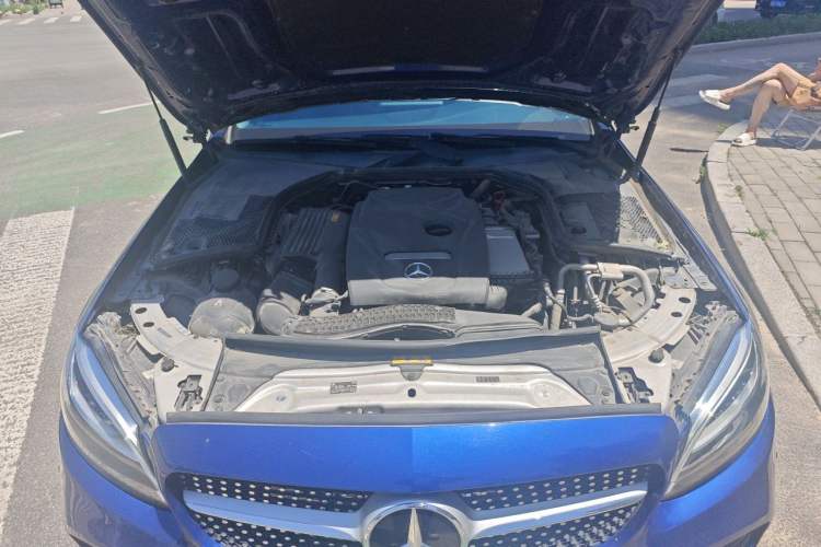 Used Mercedes-Benz C-Class 2019 C 180 L Fashion Edition Sport Version Engine Bay