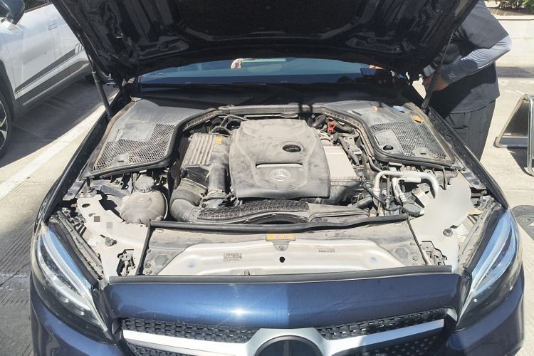 Used Mercedes-Benz C-Class 2019 C 180 L Fashion Edition Sport Version Engine Bay