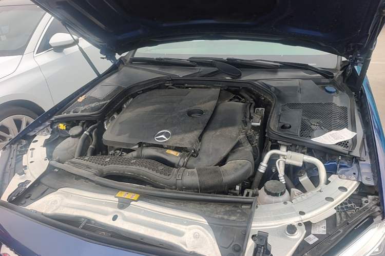 Used Mercedes-Benz C-Class 2019 C 260 Coupe Engine Bay