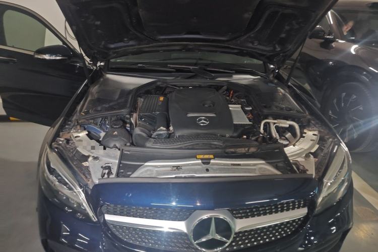 Used Mercedes-Benz C-Class 2019 C 180 L Fashion Edition Sport Version Engine Bay