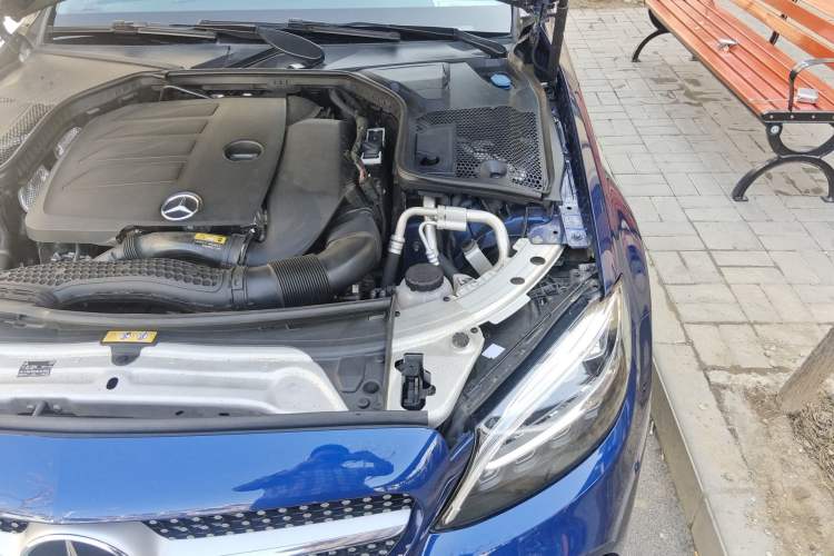 Used Mercedes-Benz C-Class 2019 C 260 L Sport Edition Engine Bay Left