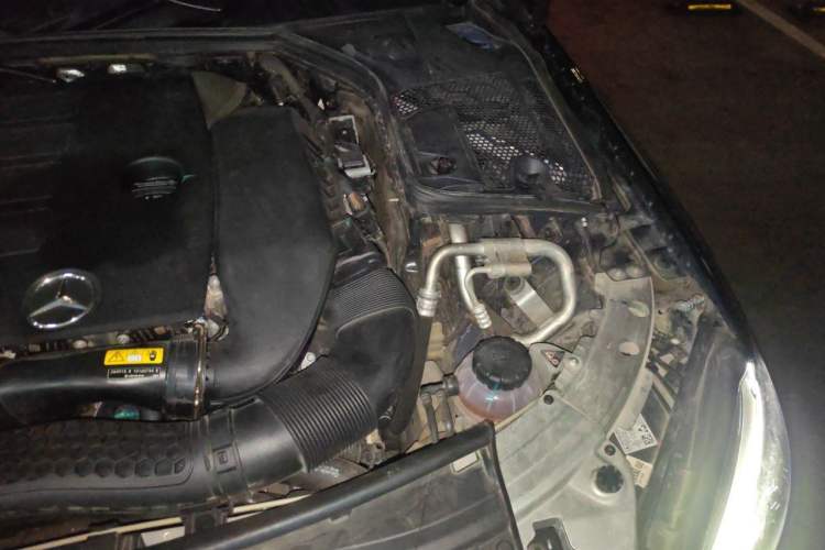 Used Mercedes-Benz C-Class 2019 C 260 L Sport Edition Engine Bay Left