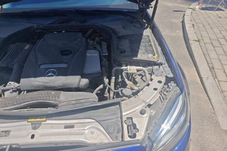 Used Mercedes-Benz C-Class 2019 C 180 L Fashion Edition Sport Version Engine Bay Left