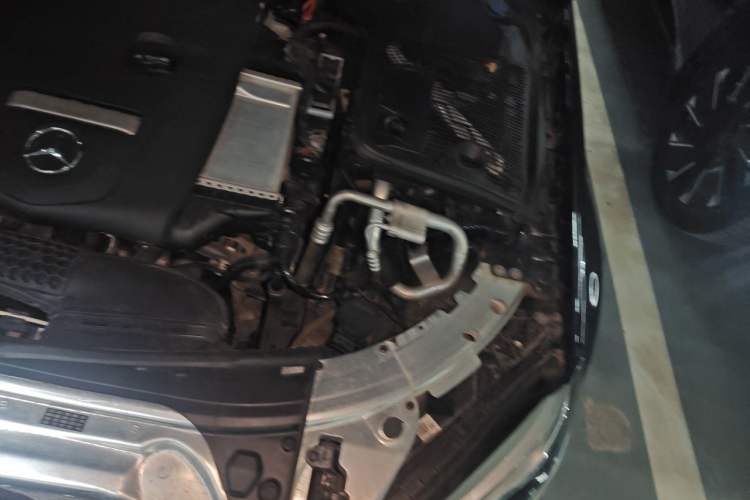 Used Mercedes-Benz C-Class 2019 C 180 L Fashion Edition Sport Version Engine Bay Left
