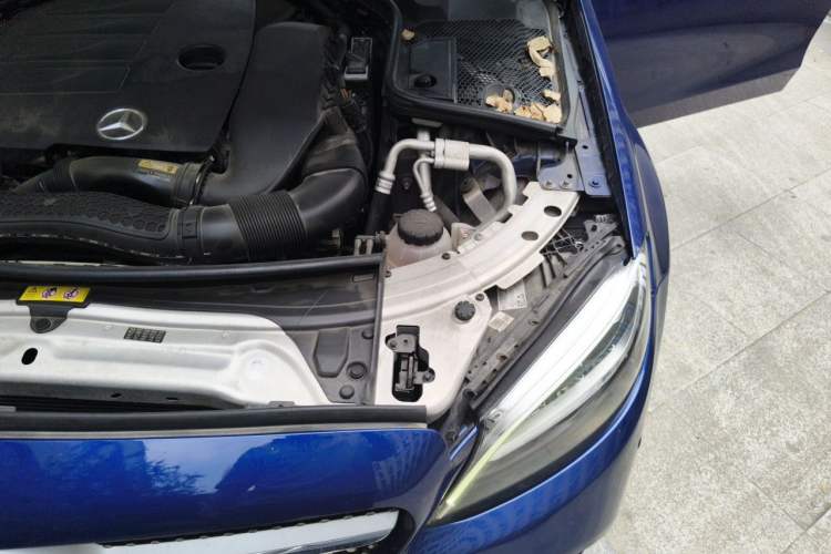 Used Mercedes-Benz C-Class 2019 C 260 L Sport Edition Engine Bay Left