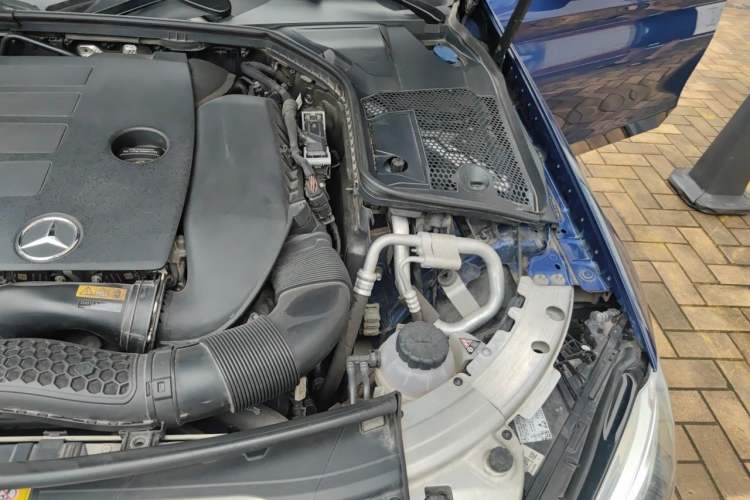 Used Mercedes-Benz C-Class 2019 Restyled C 260 L Sport Edition Engine Bay Left