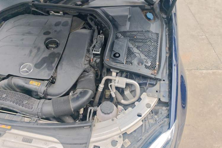 Used Mercedes-Benz C-Class 2019 C 260 L Sport Edition Engine Bay Left