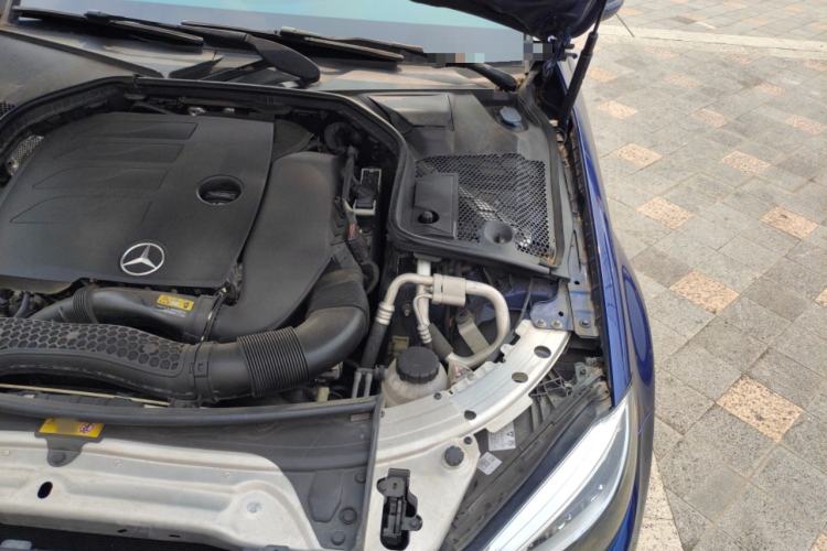 Used Mercedes-Benz C-Class 2019 C 260 Estate Engine Bay Left