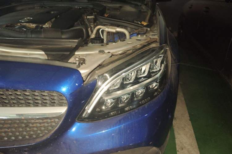 Used Mercedes-Benz C-Class 2019 C 260 L Sport Edition Engine Bay Left