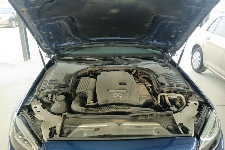 Used Mercedes-Benz C-Class 2019 C 180 L Fashion Edition Sport Version Engine Bay