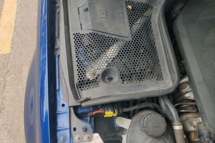 Used Mercedes-Benz C-Class 2019 C 260 Sport Edition Engine Bay Right