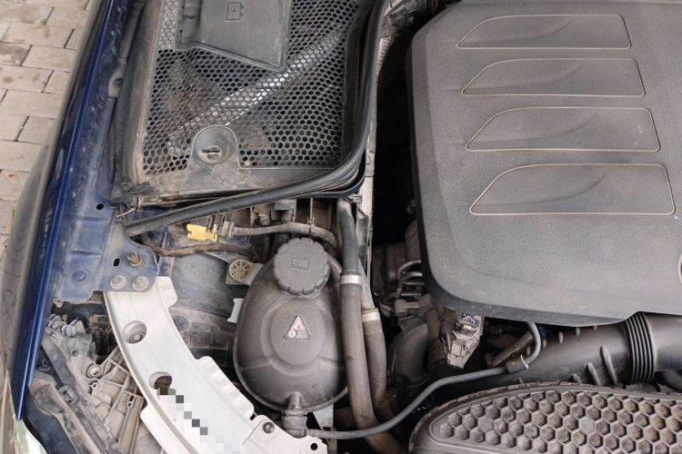 Used Mercedes-Benz C-Class 2019 Restyled C 260 L Sport Edition Engine Bay Right
