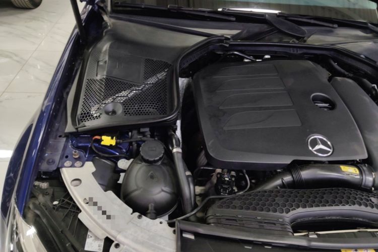 Used Mercedes-Benz C-Class 2019 C 260 L Sport Edition Engine Bay Right