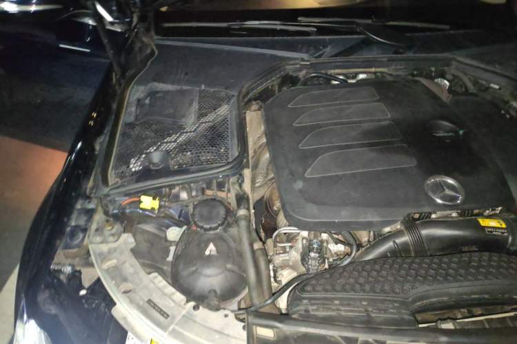 Used Mercedes-Benz C-Class 2019 C 260 L Sport Edition Engine Bay Right