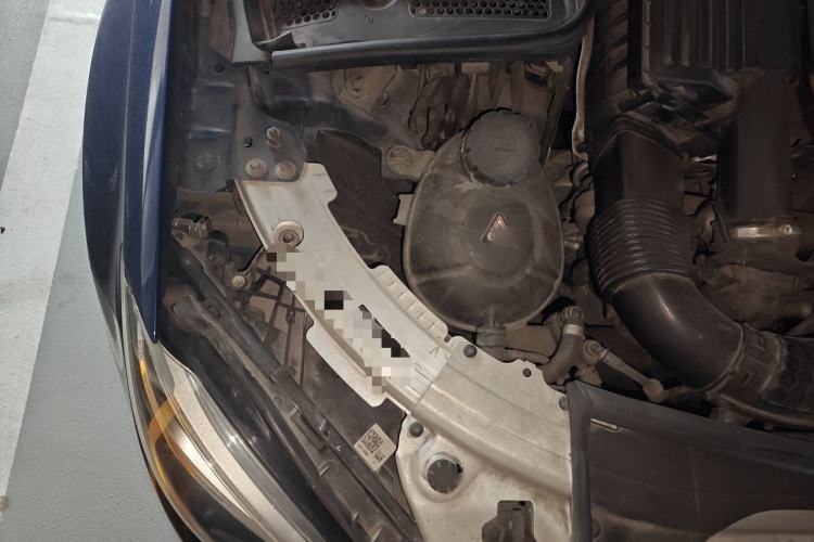 Used Mercedes-Benz C-Class 2019 C 180 L Fashion Edition Sport Version Engine Bay Right