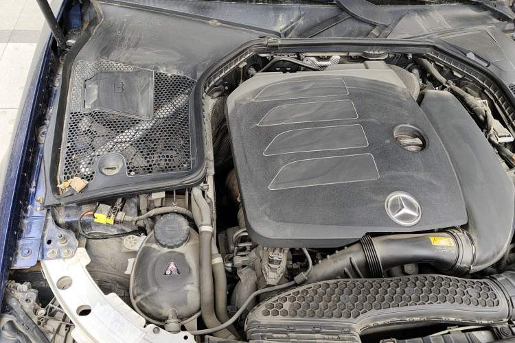 Used Mercedes-Benz C-Class 2019 Restyled C 260 L Sport Edition Engine Bay Right