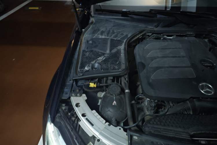 Used Mercedes-Benz C-Class 2019 Restyled C 260 L Sport Edition Engine Bay Right