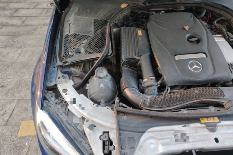 Used Mercedes-Benz C-Class 2019 C 180 L Fashion Edition Sport Version Engine Bay Right