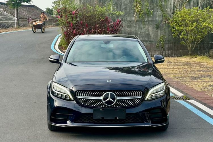 Used Mercedes-Benz C-Class 2019 Restyled C 260 L Sport Edition Exterior 2