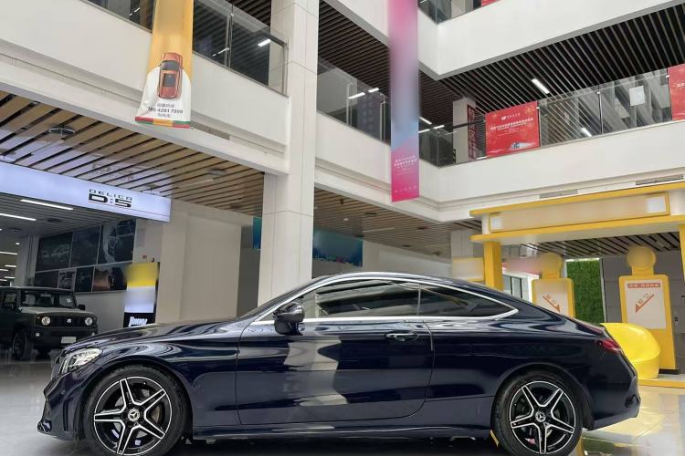 Used Mercedes-Benz C-Class 2019 C 260 Coupe Exterior 2