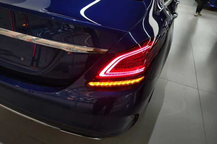 Used Mercedes-Benz C-Class 2019 C 260 L Sport Edition Exterior 3