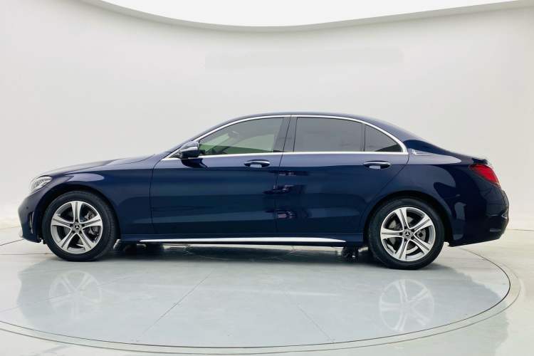 Used Mercedes-Benz C-Class 2019 Restyled C 260 L Sport Edition Exterior 4