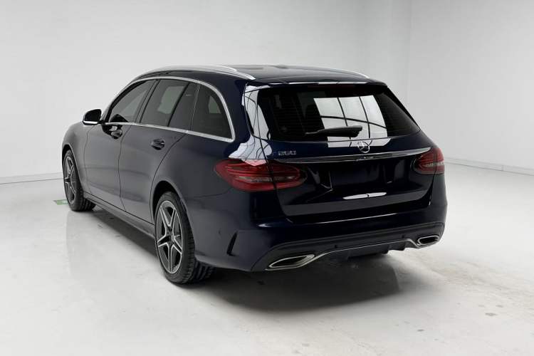 Used Mercedes-Benz C-Class 2019 C 260 Estate Exterior 4