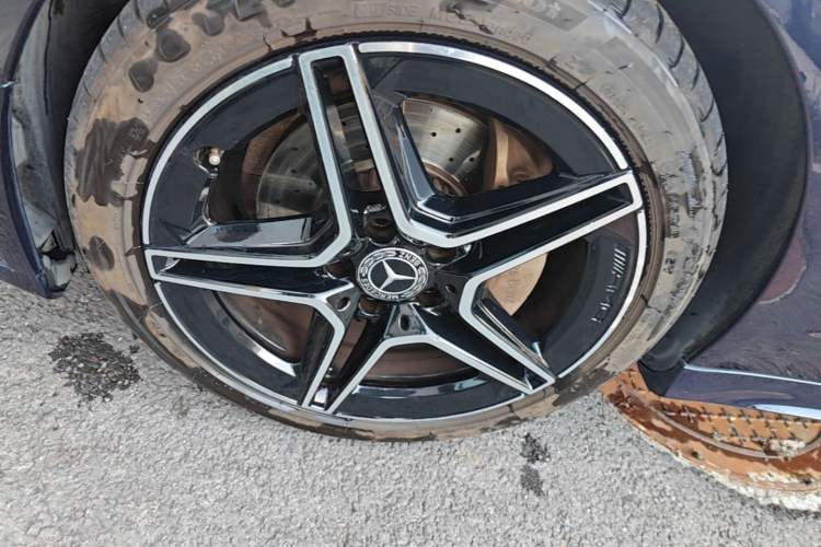 Used Mercedes-Benz C-Class 2019 C 260 Coupe Exterior 4