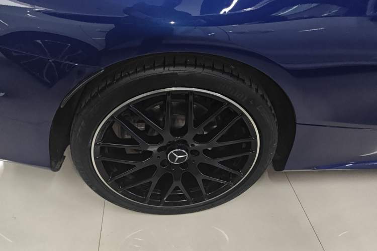 Used Mercedes-Benz C-Class 2019 C 260 Coupe Exterior 5