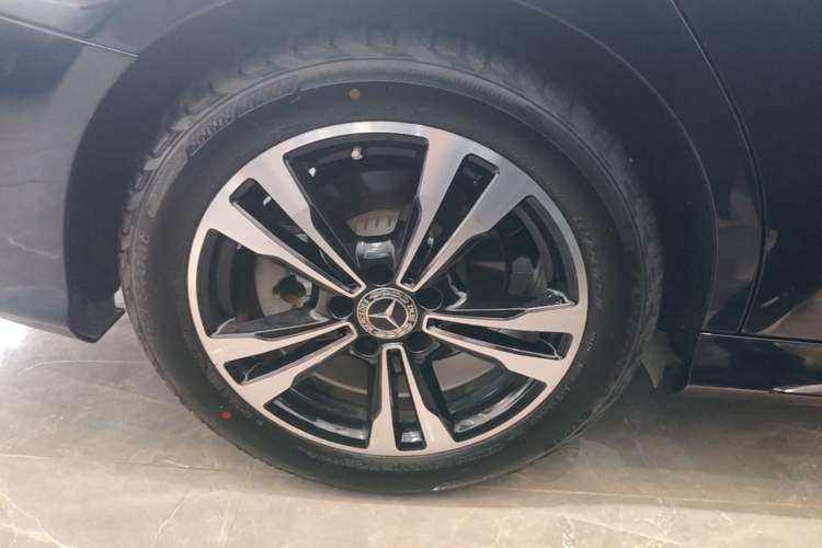 Used Mercedes-Benz C-Class 2019 C 260 Sport Edition Exterior 5