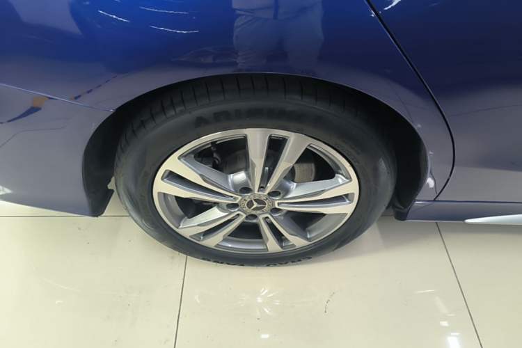 Used Mercedes-Benz C-Class 2019 C 180 L Fashion Edition Sport Version Exterior 5