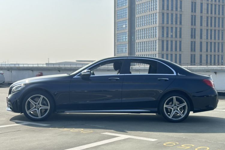 Used Mercedes-Benz C-Class 2019 C 260 L 4MATIC Sport Edition Exterior 5