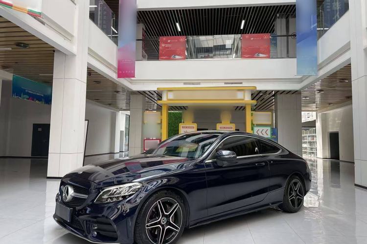 Used Mercedes-Benz C-Class 2019 C 260 Coupe Exterior 5