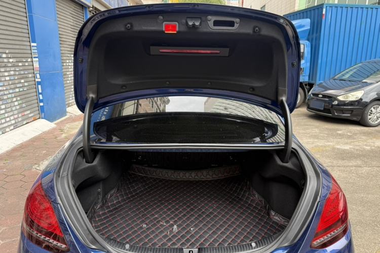 Used Mercedes-Benz C-Class 2019 C 260 Sport Edition Exterior 7