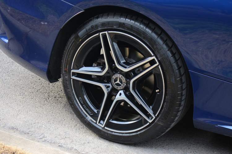Used Mercedes-Benz C-Class 2019 C 260 Coupe Exterior 8