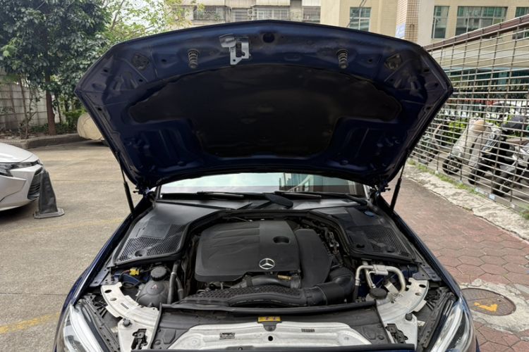 Used Mercedes-Benz C-Class 2019 C 260 Sport Edition Exterior 8