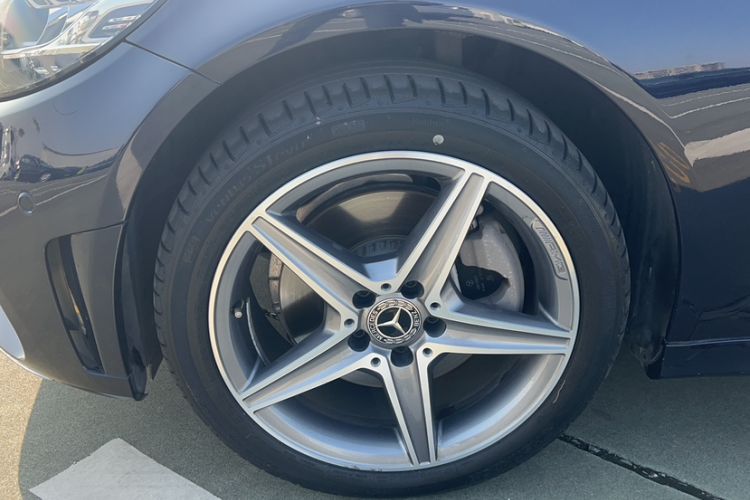 Used Mercedes-Benz C-Class 2019 C 260 L 4MATIC Sport Edition Exterior 9