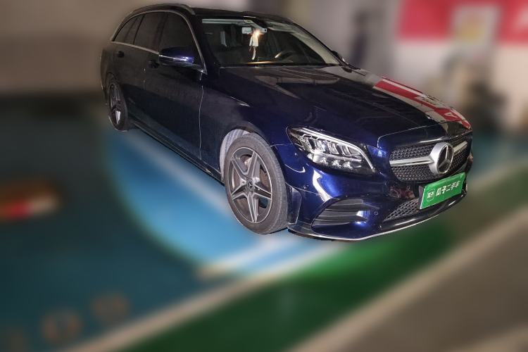 Used Mercedes-Benz C-Class 2019 C 260 Estate Front Right 45 Deg